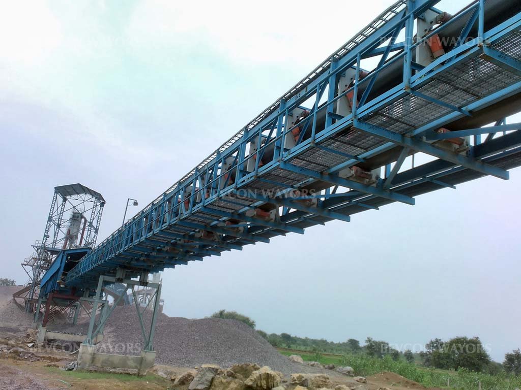 Bevcon-Overland-Pipe-Conveyor-for-conveying-Limestone-4